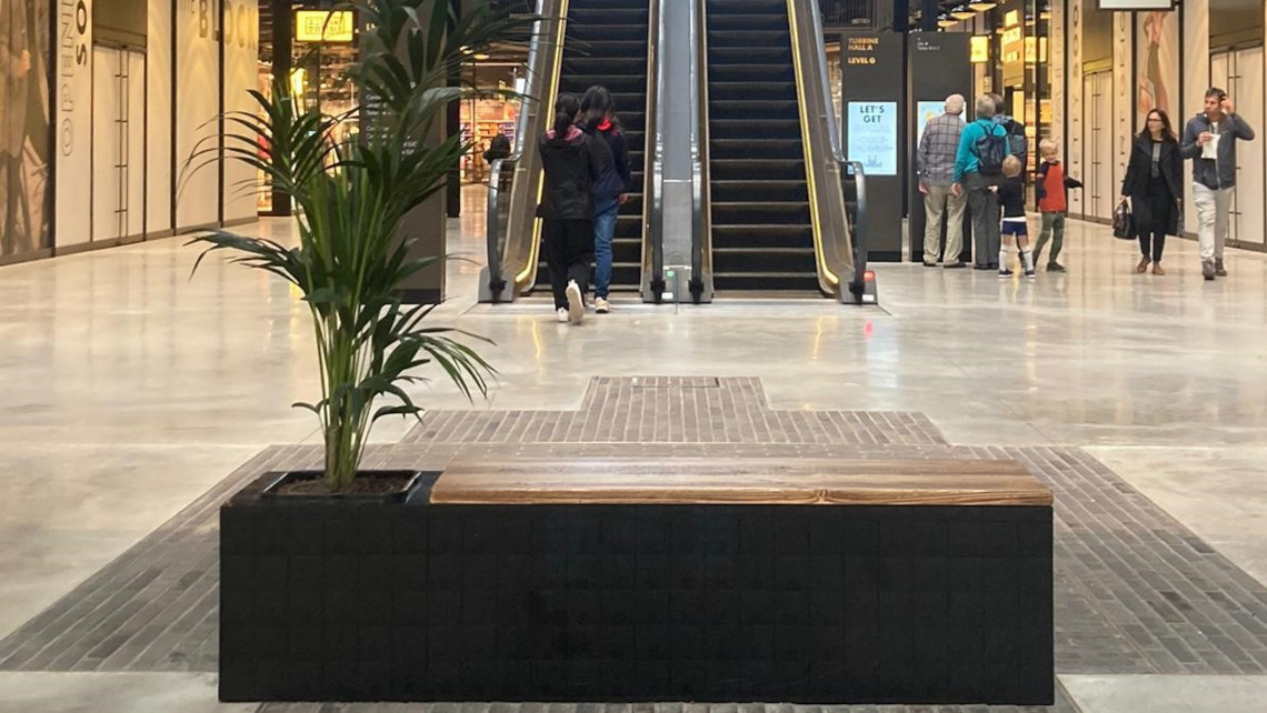 Morph bench with planter at Battersea Power station